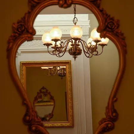 Héliot Hotel
